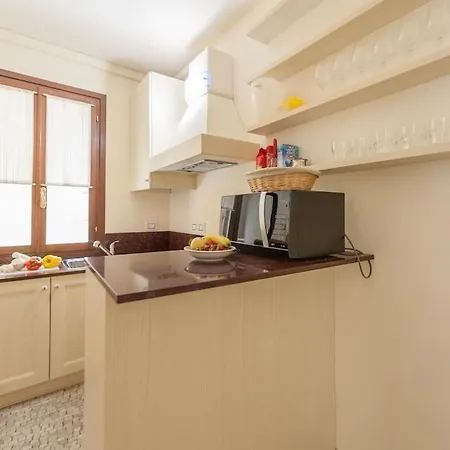 Apartamento Ca' San Marco, Literally 20 Meters From San Marco Square! *