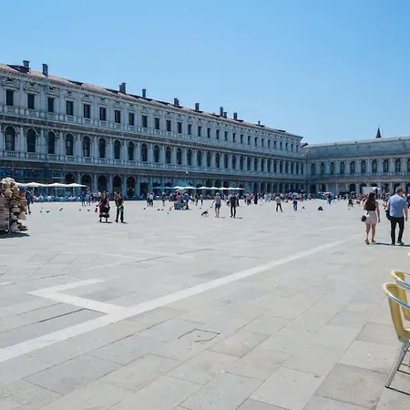 Ca' San Marco, Literally 20 Meters From San Marco Square! * Venedik