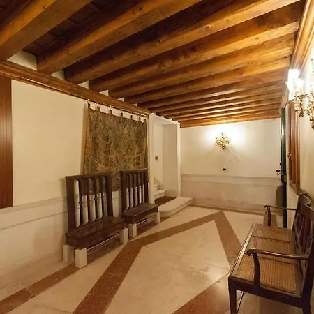 Daire Ca' San Marco, Literally 20 Meters From San Marco Square!