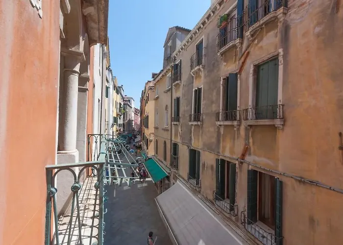 アパート Ca' San Marco, Literally 20 Meters From San Marco Square! ヴェネツィア