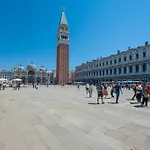 Ca' San Marco, Literally 20 Meters From San Marco Square! Apartment *